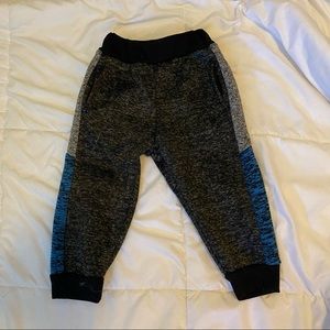 Black/gray/blue boys 3t joggers sweatpants